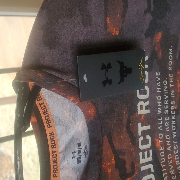 Under Armour Project Rock Vet Day Camo SS Sz. M TShirt NWT - Picture 5 of 16